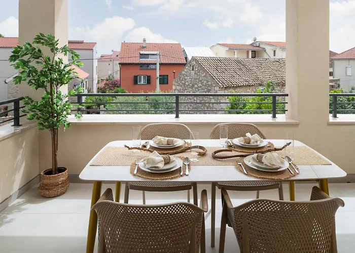 Modern Marija Pakoštane