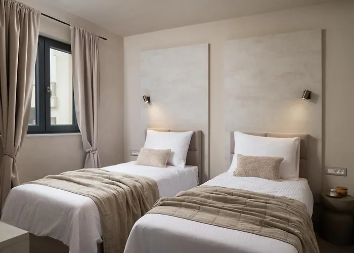 Modern Marija * Пакоштане